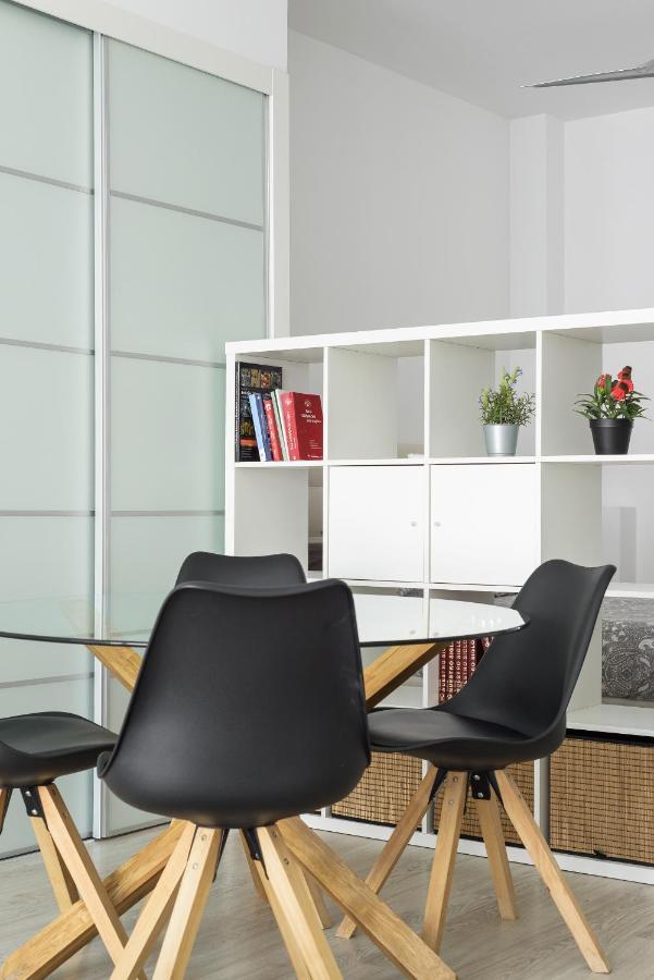Charming Loft A Apartment Malaga Bagian luar foto