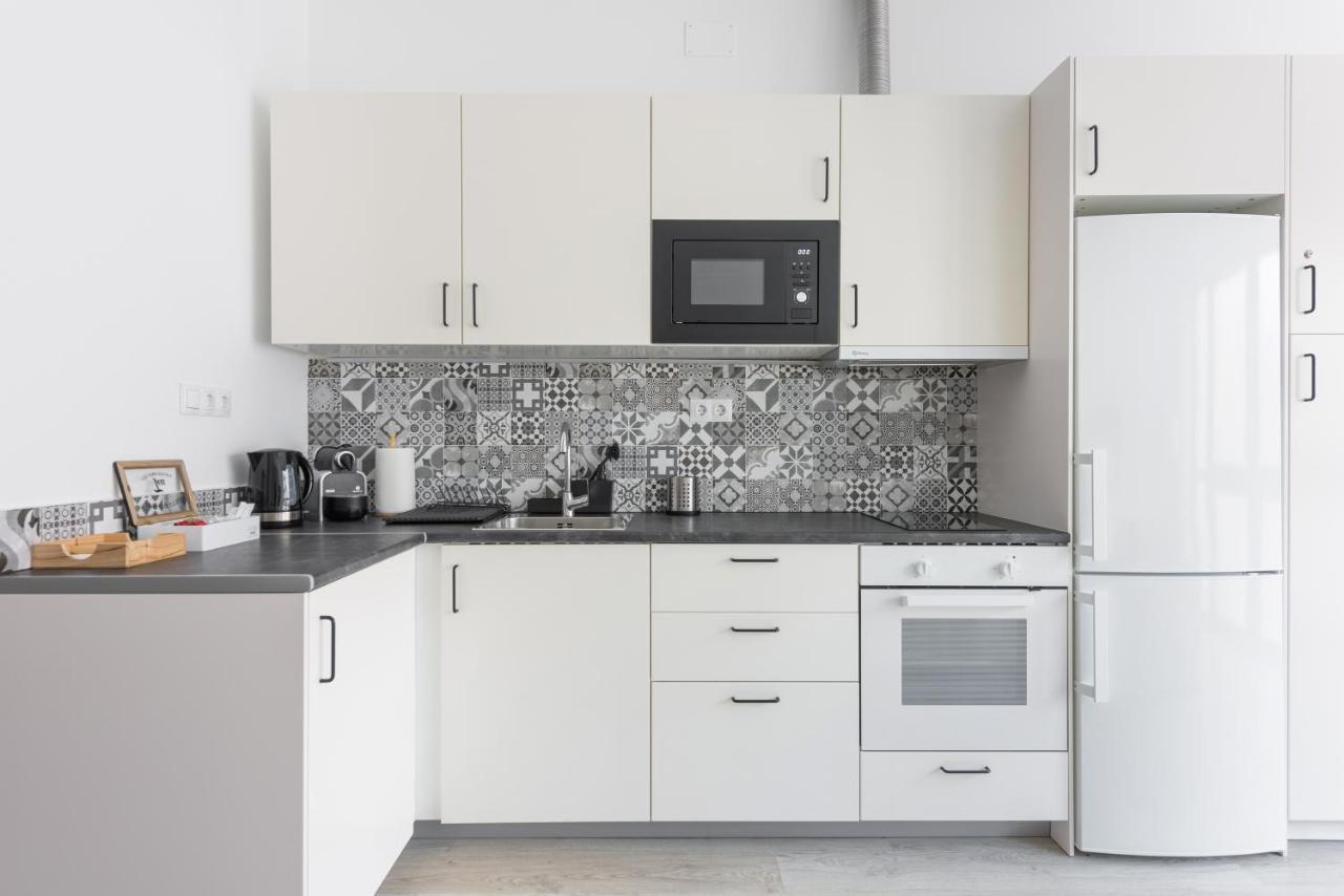 Charming Loft A Apartment Malaga Bagian luar foto